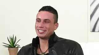 وكيل المرأة اليورو في جوارب ركوب ديك كبيرة