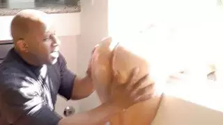مياس بعقب كبيرة تتعثر