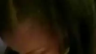 الأشرطة السياحية محظوظ كيف يعطيه فرنك غيني أفريقية الساخنة له ضربة