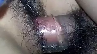 فرخ الأندونيسية سيئة يأخذ ديك كبيرة حتى انتزاع شعر لها