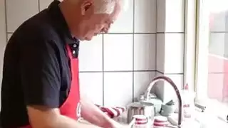 كلية في سن المراهقة dp بي بي سي و cumshots في وجهك لكنها تريد قاسية