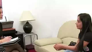 امرأة ساخنة استمناء مع دسار