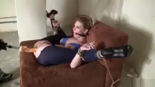 عبودية شقراء يأخذ كل شيء