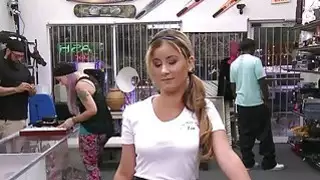 نادلة الساخنة في مرهن هذا أنا مارس الجنس