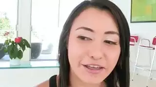 Slutty في سن المراهقة Marina Angel يحب ديك كبيرة سخيف لها الثابت