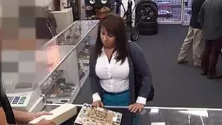 مفلس جبهة مورو يحصل بوسها خبطت بكفالة زوجها