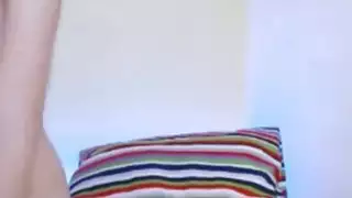 في سن المراهقة حلوة في جوارب استمناء