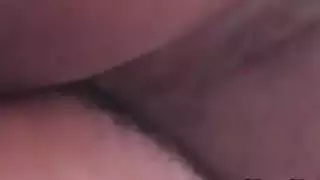 زوجة بيضاء يريد الديك الأسود