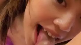 يحصل خبطت في سن المراهقة اليابانية نحيف ولطيف من قبل رجل قرنية