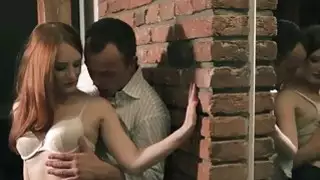 Denisa Heaven هي ملكك أحمر الرأس
