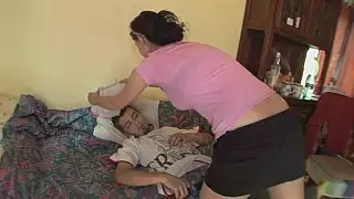 سخيف صديق أمام صديقها