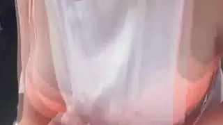 من قميص مبتل إلى اللعنة الساخنة عن طريق النهر