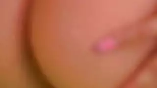 أحمر الشعر كس الضغط والاستمناء