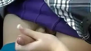 في سن المراهقة فاتنة deepthrots الديك