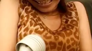 شيزو يحصل على هزاز وتمتص بونر