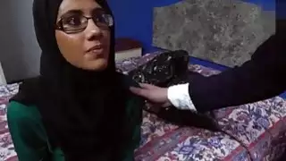 مثير هوتي فاتنة حنين لكبير ديك ضخمة