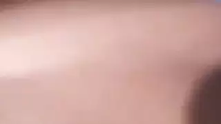 الحمار كبيرة سمراء يحصل كس مارس الجنس