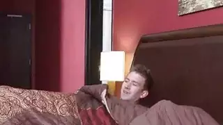 انتقد حمولة دانيز اللزجة في جلستهم اللعنة