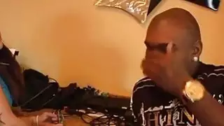 الديك الأسود الخام الجنس لباريس ماري