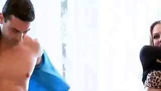 الألعاب المثيرة الفردي والمتعة داخل القصر الرباعي