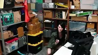 اللص أليكس هاربر يعين رئيس وخبطت في المكتب