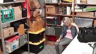 إيما Hixs حلق كس قشر مثل نسر انتشار