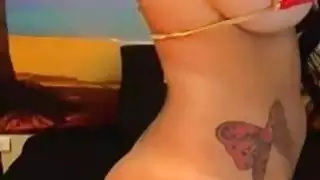 مفلس امرأة سمراء الساخنة بالإصبع وكذاب الحمار