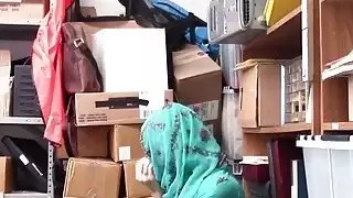 ضربة عربية نحيفة سيّئة ضرب ضربات حارس الأمن وقحّ كس ومارس الجنس