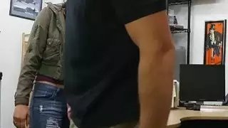 سلوتي فاتنة جيسي استغل من قبل رجل رهينة قرنية في مكتبه