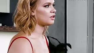 كيندال يحب بوسها تؤكل بها