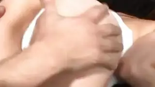 نوزومي Mitani هو استغل مع دسار