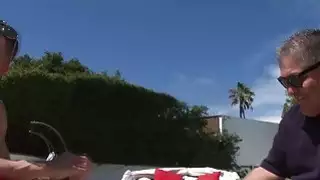 أليانا دوسون يغازل ويمارس الجنس مع صديق الآباء