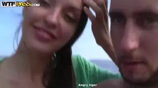 هواة يمارس الجنس مع ارتفاع في الجبال هو لطيف جدا وممتعة