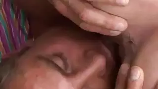 أقدام خشب الأبنوس رائحة كريمي والطبيب جبهة مورو شقراء ننسى مشاكل سيارتك