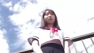 الإصبع مذهلة ريوكو اللعنة نفسها إلى هزة الجماع على السرير