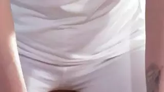 كبير الثدي أحمر الشعر مدلكة أصابع مثليه العميل