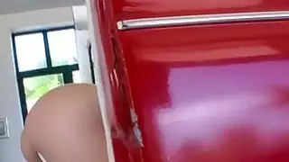 برشاقة لها و اللعنة لها الثقوب الحقيقية الثابت