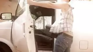فاتنة الساخنة إلسا جان وليلى كيد متعة بعضهم البعض في المطبخ
