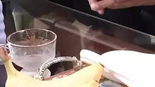 يحصل استمناء الآسيوية مع الجزر