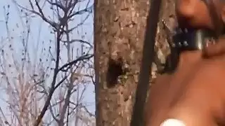 العبد الأسود يحصل على التعذيب والقصف في الهواء الطلق