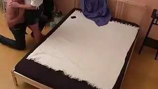 Kirsten Plant الحصول على الأحمق لها مارس الجنس من الصعب في موقف أسلوب هزلي