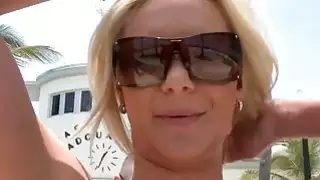 الجنس لطيف مع بنات مفلس