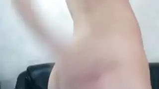 نظيفة حليق Babe هو جائع لبعض WETVIBE هزاز الجنس النشوة يعيش