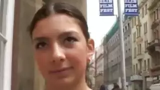 التشيكية جوليا مارس الجنس في المرحاض