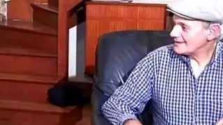 بابي وزميل يمارس الجنس عاهرة نفسها