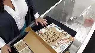 كبير الثدي جبهة مورو مارس الجنس إلى كسب نقود لإنقاذ لها hubby