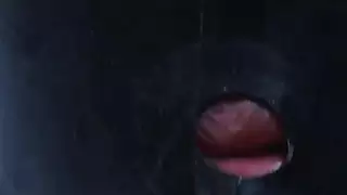 بالسلاسل Babe يحتاج إلى التعذيب مثير