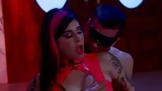 بذيء الاباحية بعد المتشددين الداعر لكلب كام صنم على الأرض
