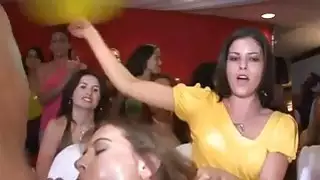 أصبحت رواية السعوط رطبة جدًا أسفلها