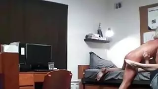 كلية شقراء ركوب الخيل لها boyfrined في غرفة نوم لها